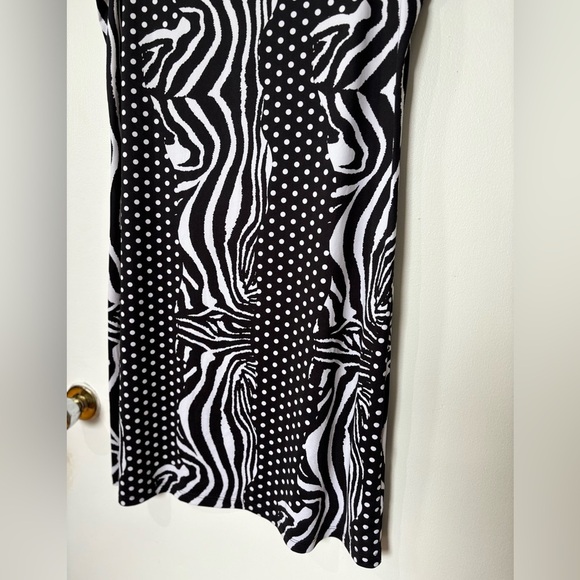 🎉4/30$🎉Marise Monochrome Abstract Dress - Size Small - Picture 3 of 5